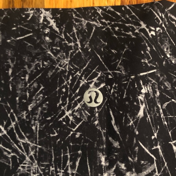 Lululemon size 10 Legging - Picture 5 of 8